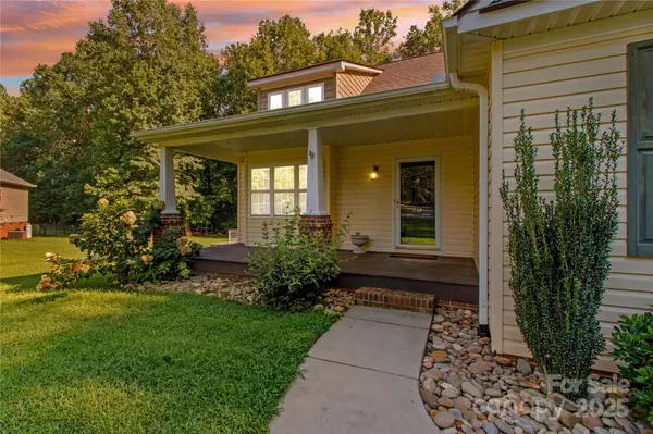 Salisbury, NC 28146,215 Meadow Lake DR