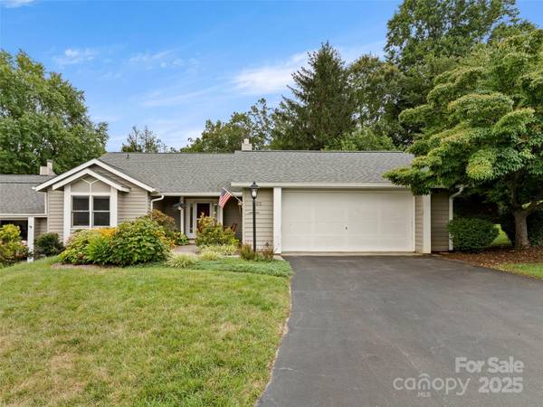 25 Cedarcliff CIR, Asheville, NC 28803