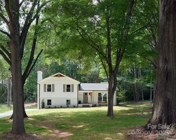 6115 Southern LN, Salisbury, NC 28147