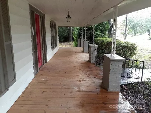 Troutman, NC 28166,310 E Church ST