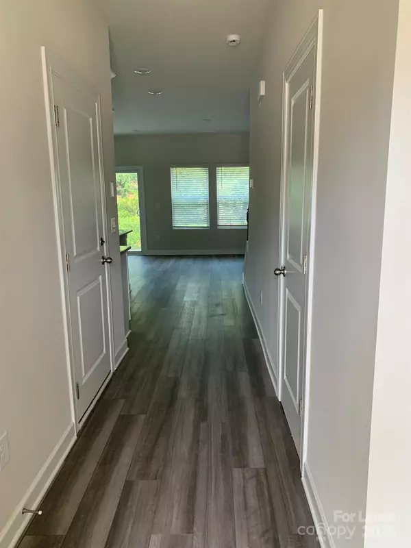Charlotte, NC 28216,2316 Belterra DR