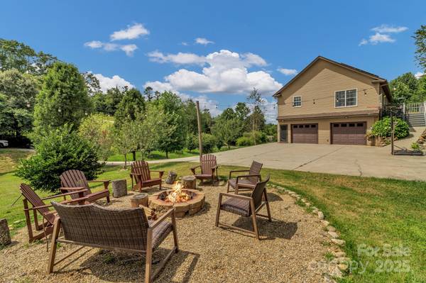159 S Willow Brook DR, Asheville, NC 28806