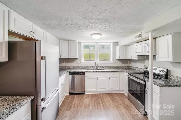 Statesville, NC 28677,1120 Rita AVE