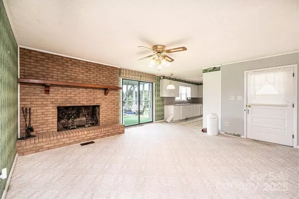 Connelly Springs, NC 28612,2541 Raintree ST