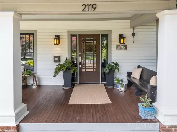 Charlotte, NC 28205,2119 The PLZ