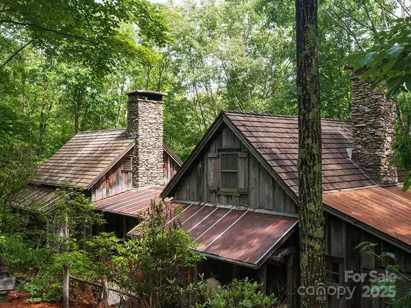 Sylva, NC 28779,139 (#20) Boarding House WAY #115