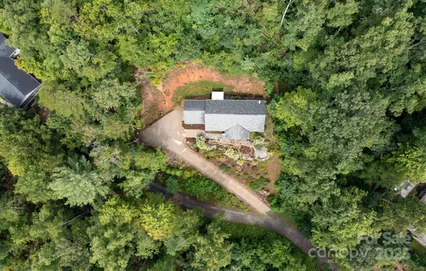 Asheville, NC 28805,209 Patriots DR