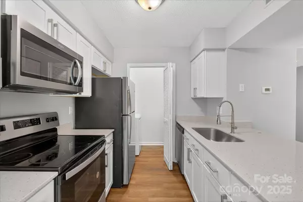 Charlotte, NC 28226,11084 Harrowfield RD