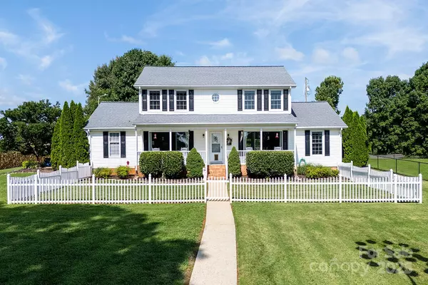 46338 Chase Point DR, Norwood, NC 28128