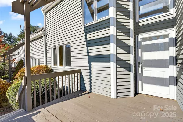 Black Mountain, NC 28711,3B Lynx DR