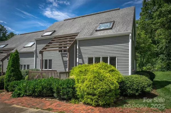 Black Mountain, NC 28711,3B Lynx DR