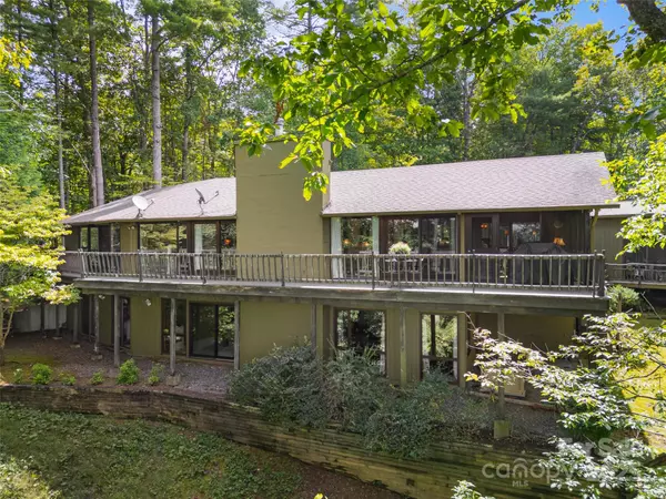 Brevard, NC 28712,632 Dvdisdi CT