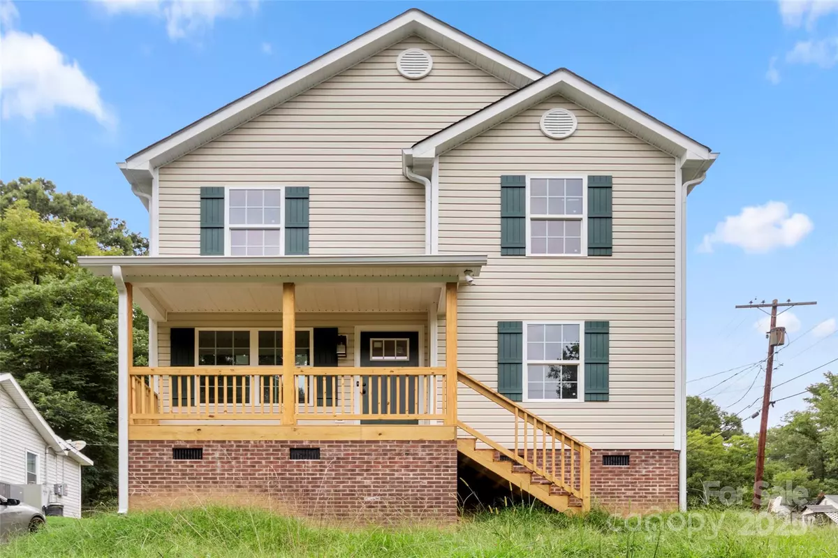 York, SC 29745,101 Lowry ROW