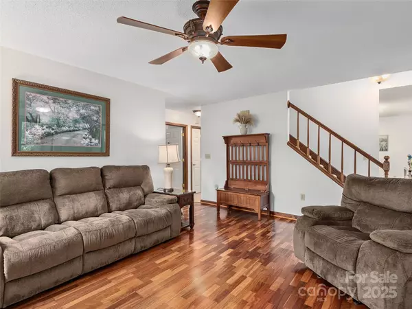 Fletcher, NC 28732,17 Meadow Brook DR