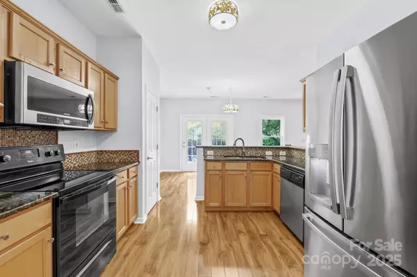 Concord, NC 28027,8151 Chatham Oaks DR