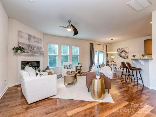 Charlotte, NC 28210,2203 Whitford LN