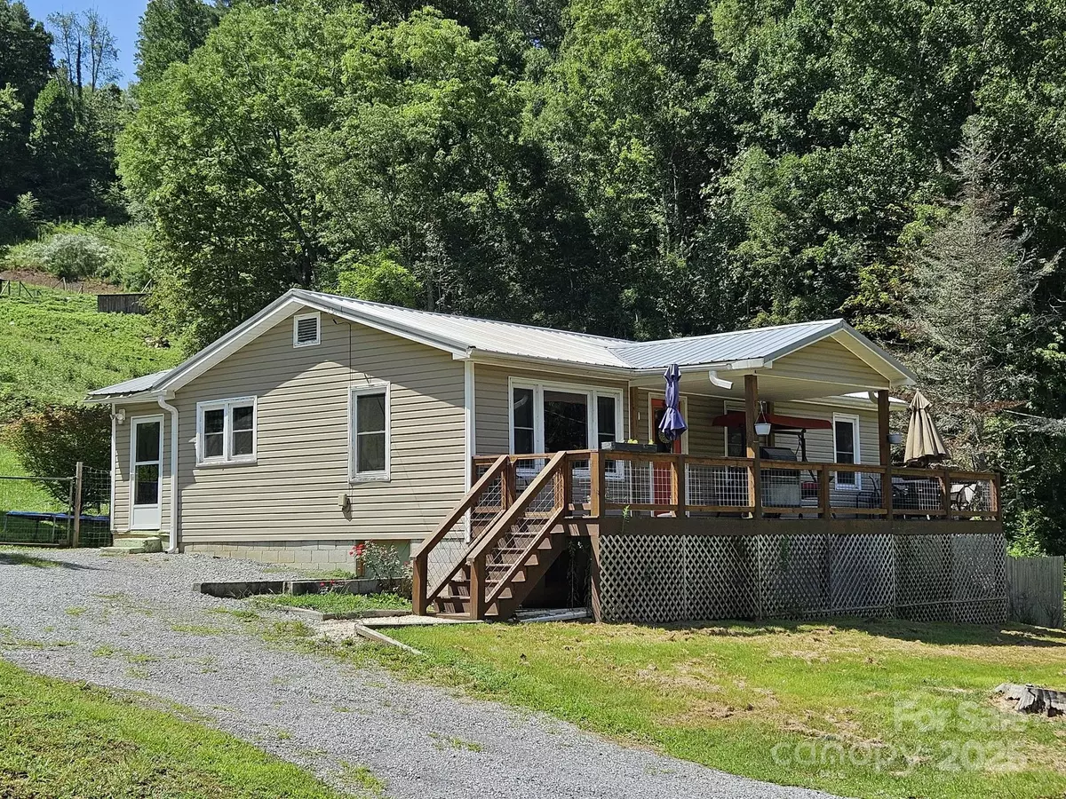 Clyde, NC 28721,11267 Rush Fork RD