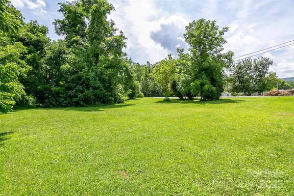 Waynesville, NC 28786,780 Hazelwood AVE