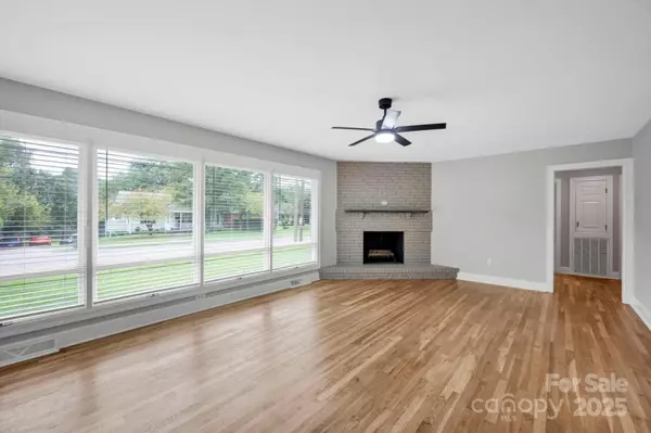 Salisbury, NC 28144,430 Grove ST