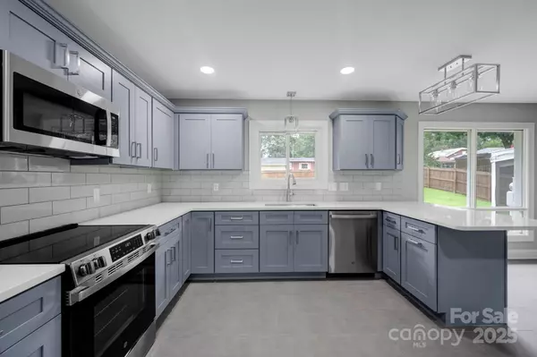 Salisbury, NC 28144,430 Grove ST