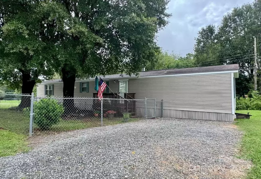 160 Sunset Memorial RD, Forest City, NC 28043