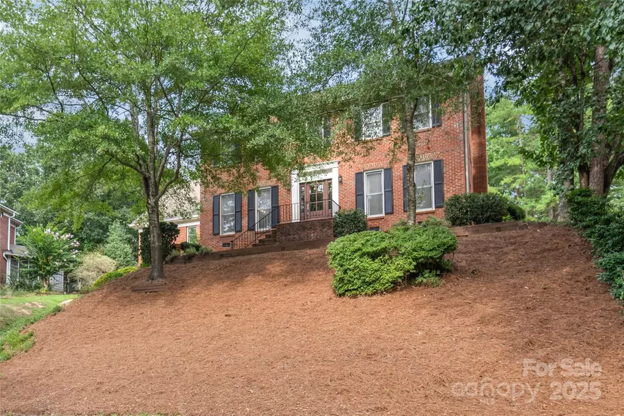 7307 Westcott TER, Charlotte, NC 28270