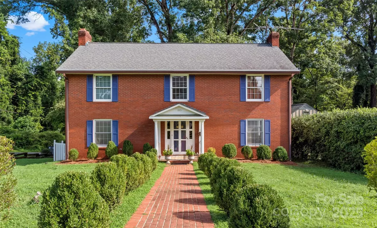 Elkin, NC 28621,205 Hawthorne RD