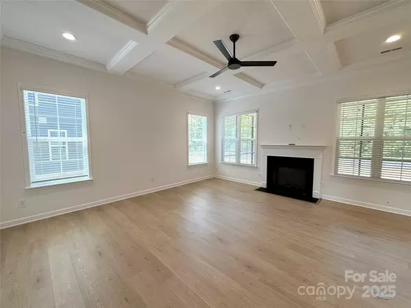 Mount Pleasant, NC 28124,6853 Glen Abby LN #8