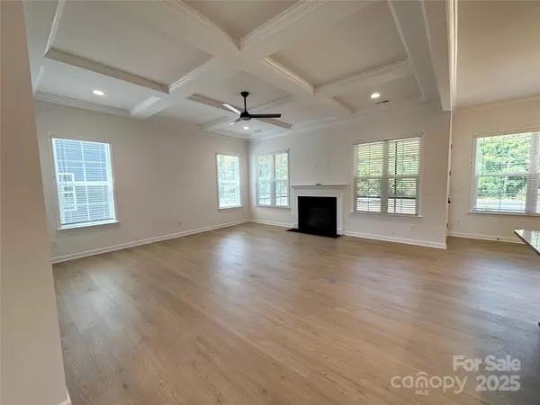 Mount Pleasant, NC 28124,6853 Glen Abby LN #8