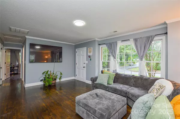 Gastonia, NC 28052,110 Mauney CIR