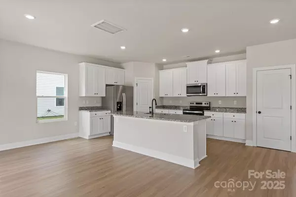 Gastonia, NC 28052,3471 Saddlebred DR