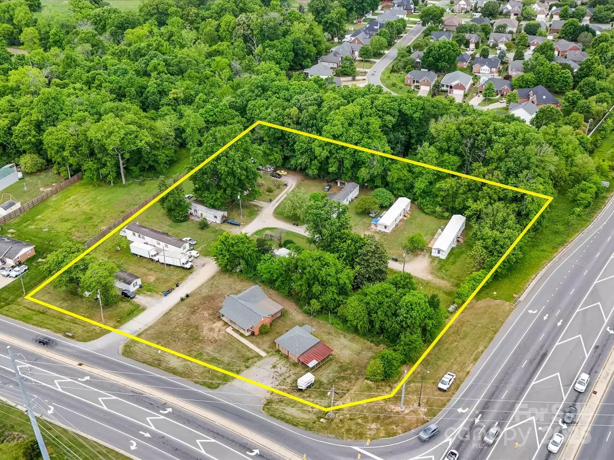 Concord, NC 28027,4940 Weddington RD