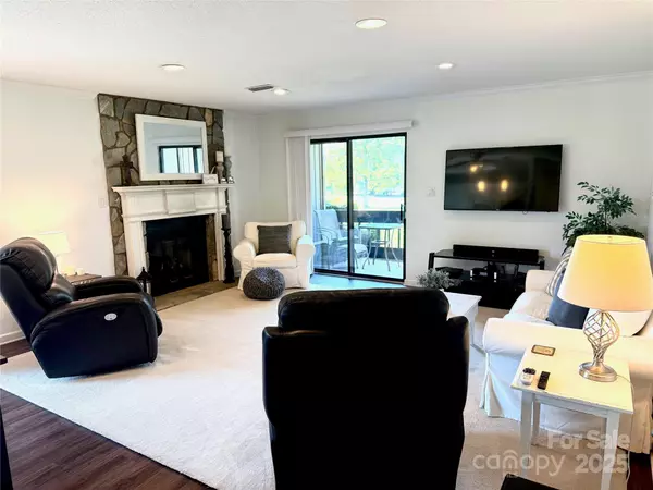 1011 Mallard Head LN #1011, Mooresville, NC 28117