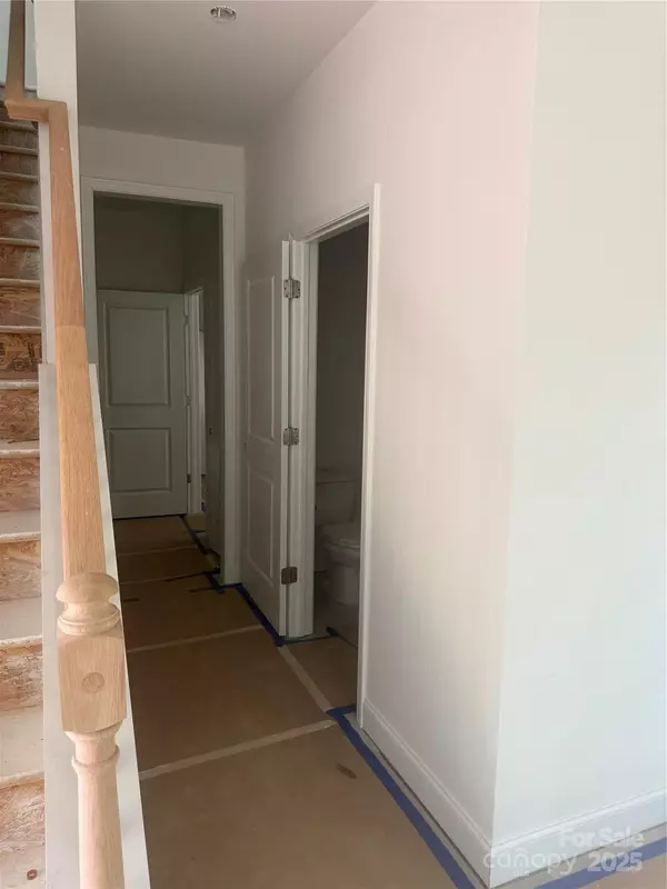 Gastonia, NC 28056,3953 Port Richmond AVE #16