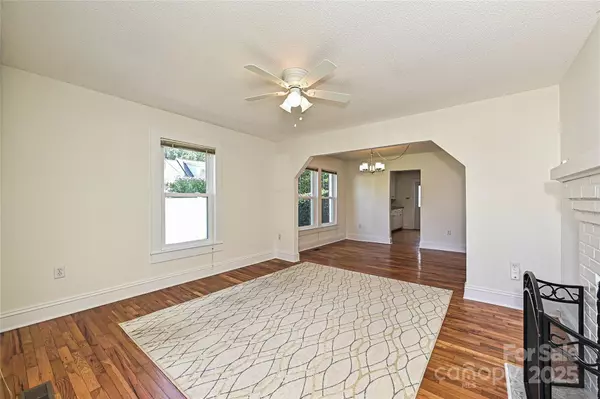 Mooresville, NC 28115,145 N Magnolia ST