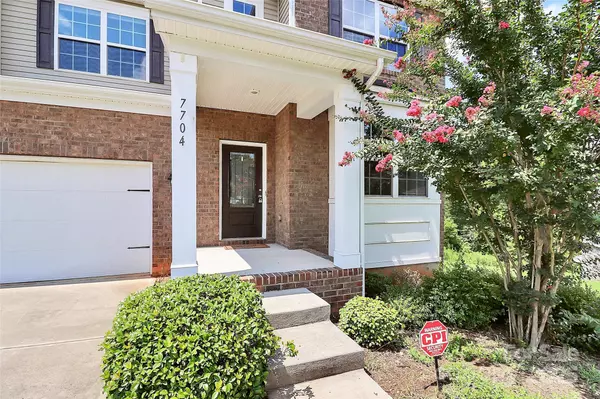 Charlotte, NC 28273,7704 Kelburn LN
