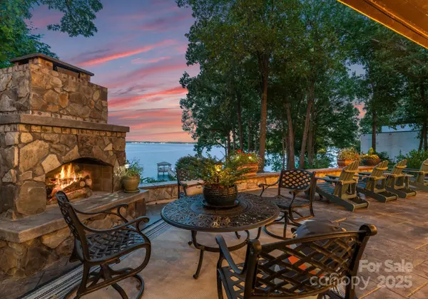 Cornelius, NC 28031,16318 Belle Isle DR