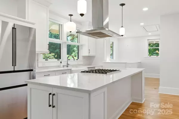 Asheville, NC 28801,38 Austin AVE