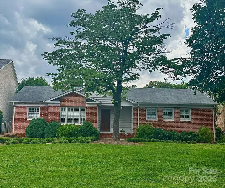 1786 Sterling RD, Charlotte, NC 28209