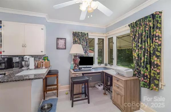 Salisbury, NC 28144,1612 Statesville BLVD