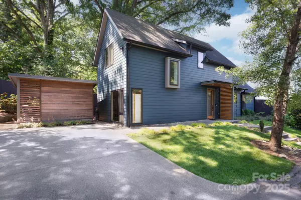 Asheville, NC 28806,26 Winnfred ST