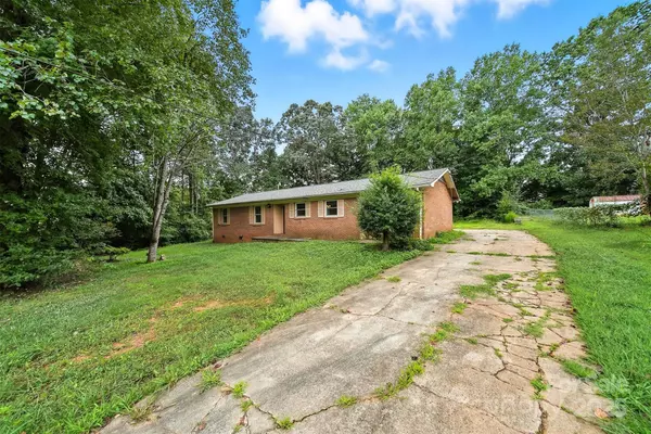Conover, NC 28613,3395 danial ST