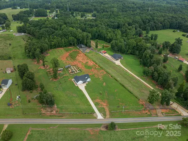 Lincolnton, NC 28092,1484 Null RD