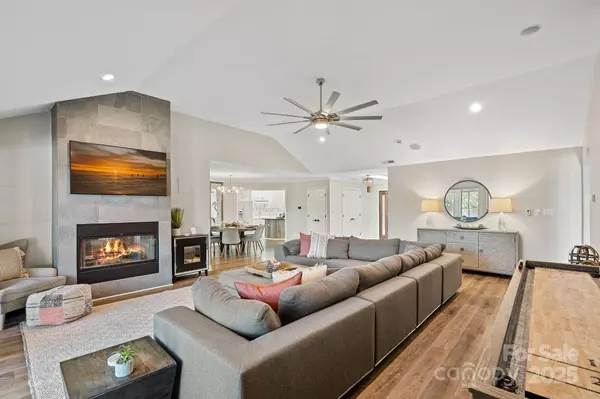 Denver, NC 28037,1350 Strawberry LN