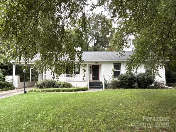 1600 Paddock CIR, Charlotte, NC 28209