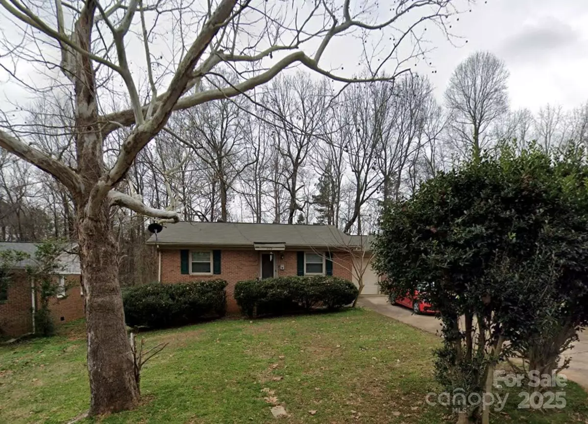Charlotte, NC 28210,2313 Longleaf DR