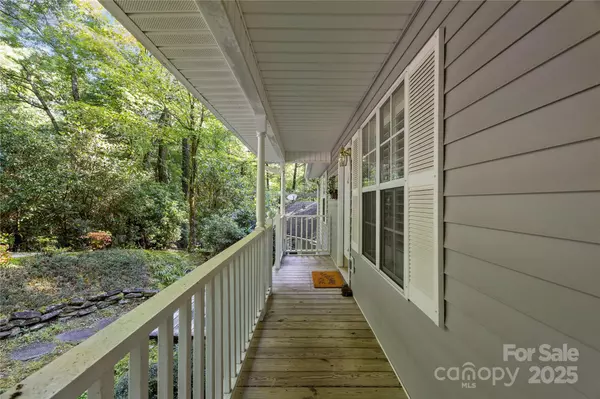 Sapphire, NC 28774,285 Holly Forest CT