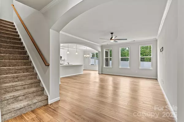 Charlotte, NC 28214,8233 Merryvale LN