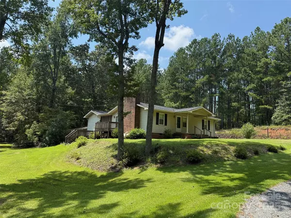 28 Robert Tyson RD, Wadesboro, NC 28170