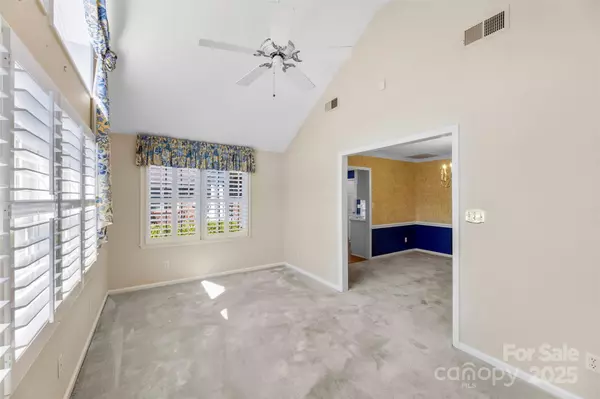 Gastonia, NC 28054,1638 Union RD #A